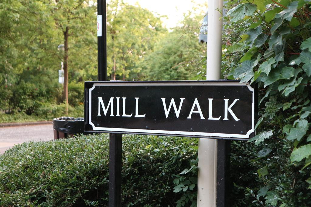 Millwalk Apartment 威特尼 外观 照片
