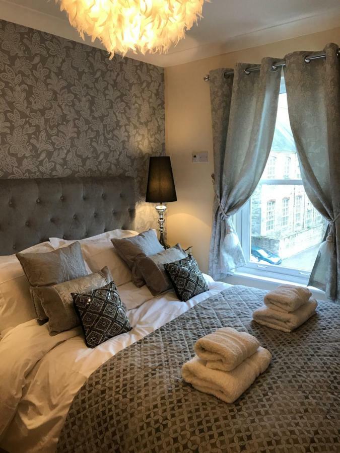 Millwalk Apartment 威特尼 外观 照片